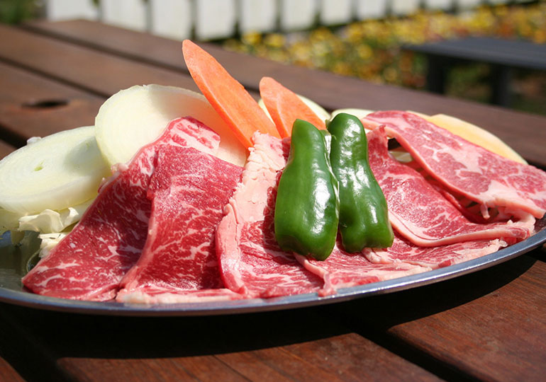 牛肉と野菜の盛合せ