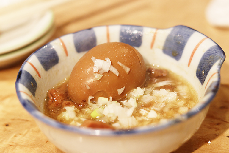 もつ焼きウッチャンモツ煮込み