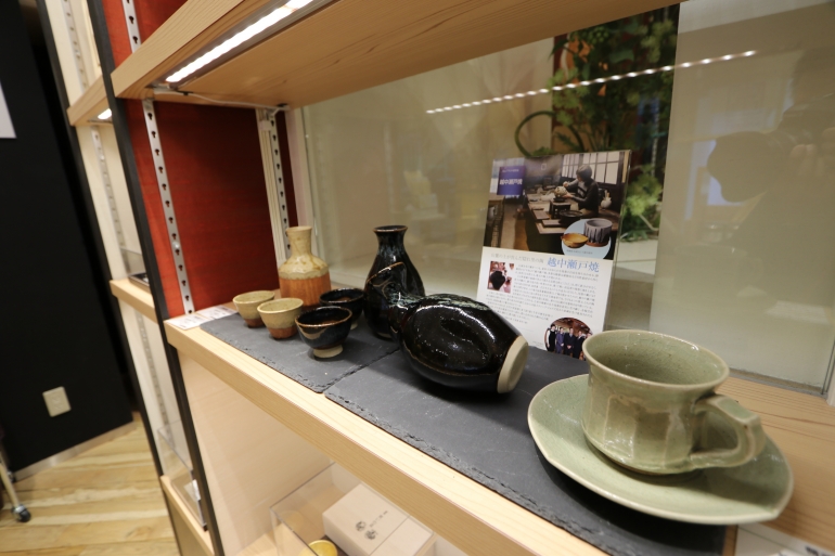 日本橋 富山館　伝統工芸品