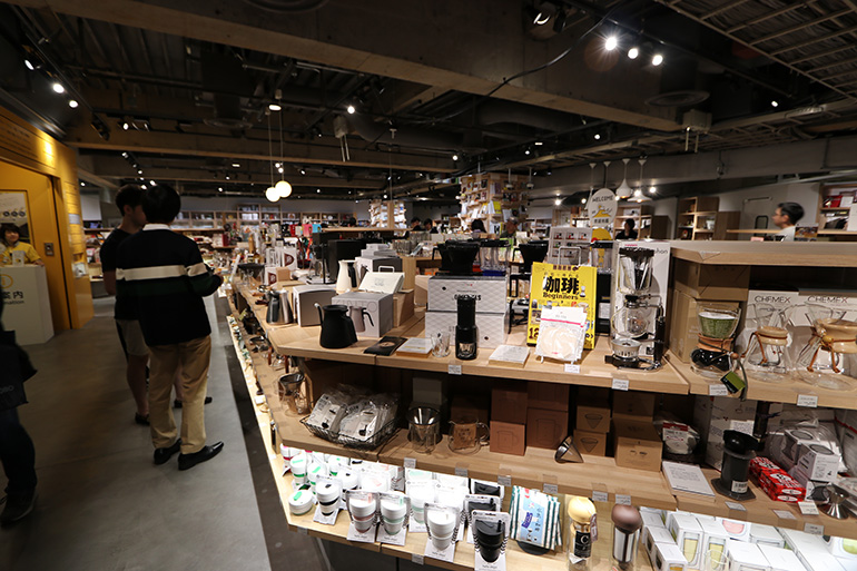 渋谷ロフト店