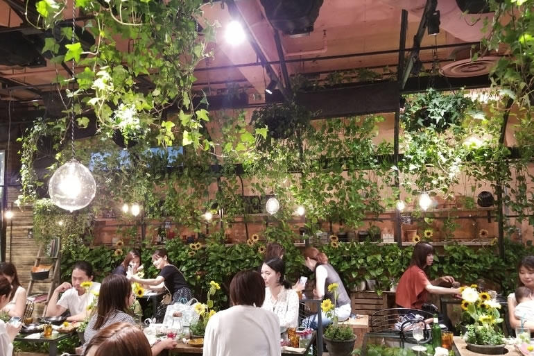 花　カフェ　おしゃれ 