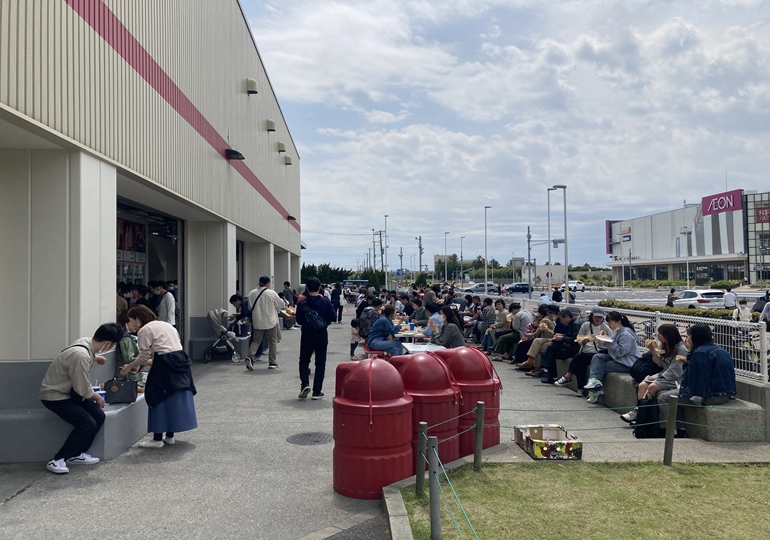 コストコ幕張　食事