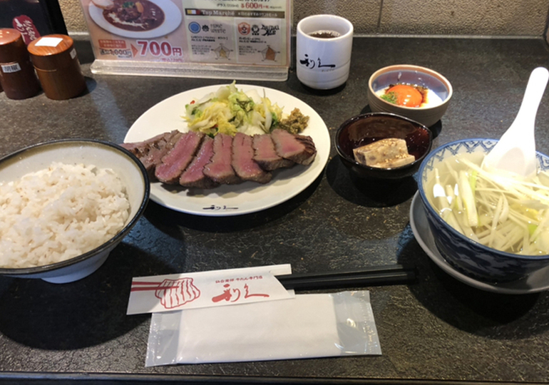 牛たん炭焼　利久