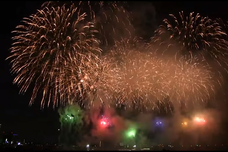 足立火大会がすごい！！東京のおすすめ花火大会