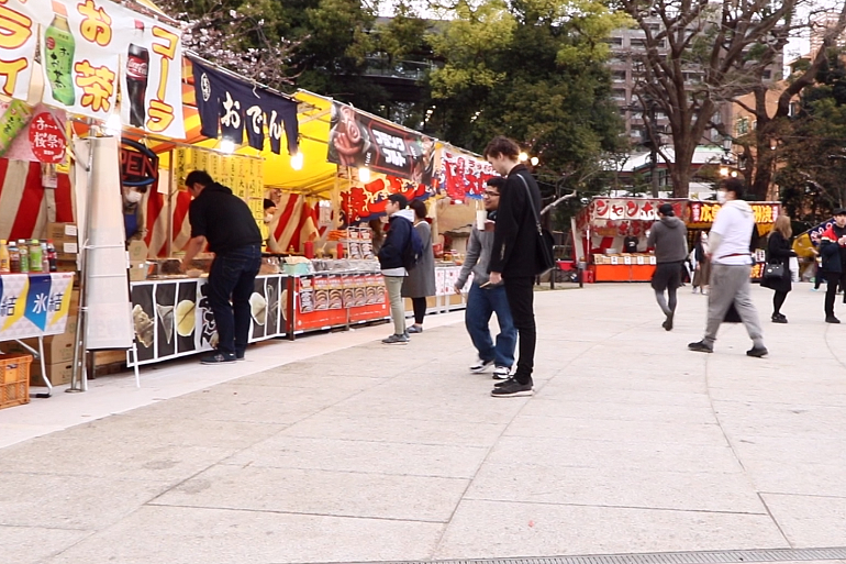 靖国神社　出店