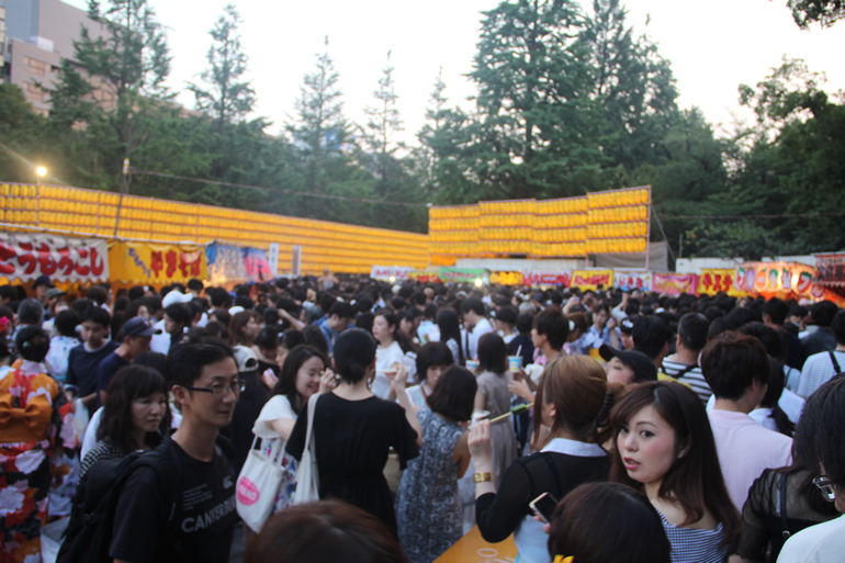 靖国神社みたままつり 