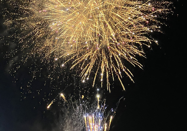 神宮外苑 花火大会