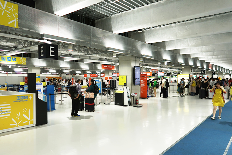 北海道旅行　成田空港