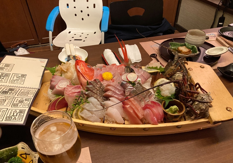 ろくや