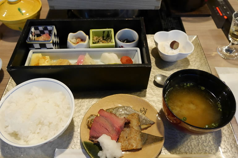 紗ら　朝食