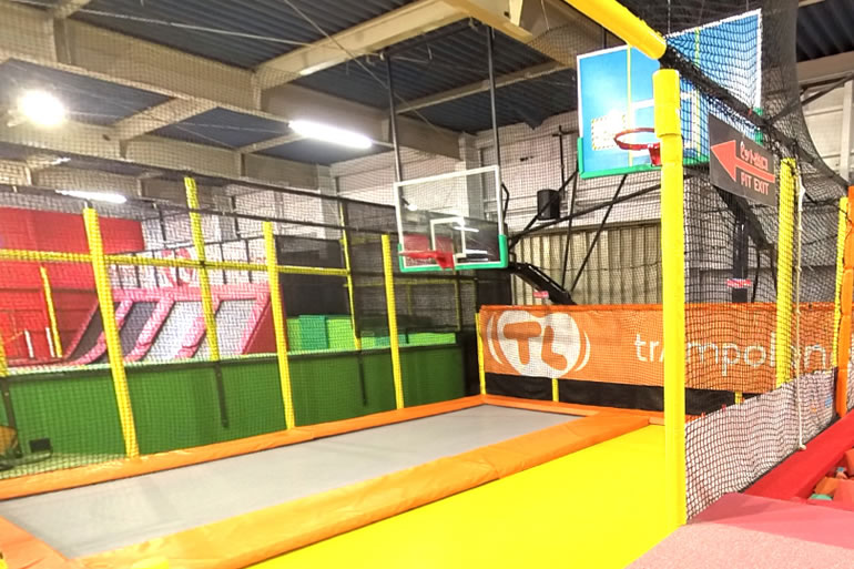 トランポリンパークランド　サイタマ