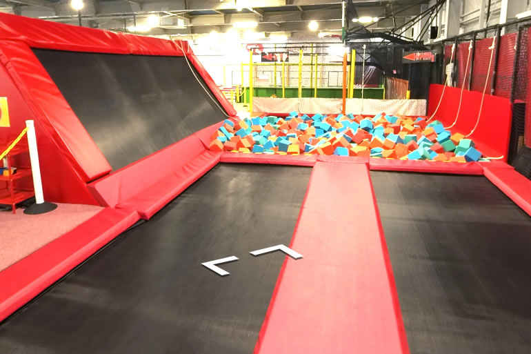 トランポリンパークランド　サイタマ